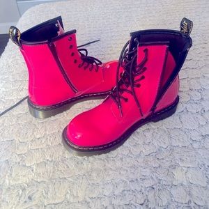 Dr Martens HOT Pink size 7 US.